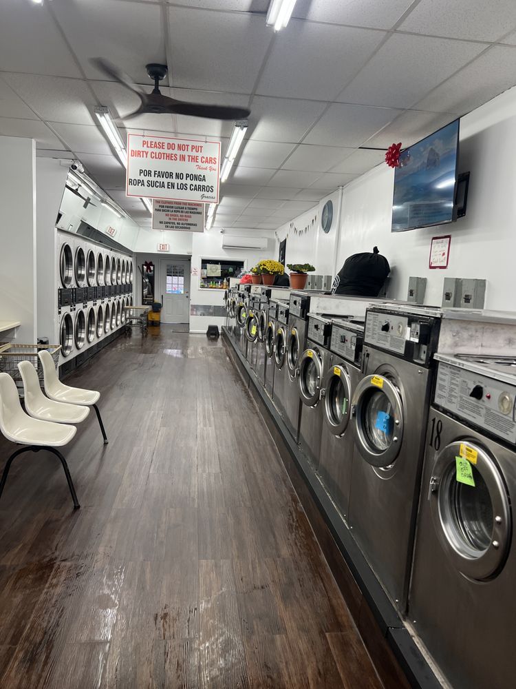 WASHVILLE 11706 Jamaica Avenue, Richmond Hills, New York Laundromat