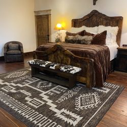 Into the West - Solid reclaimed wood bedroom