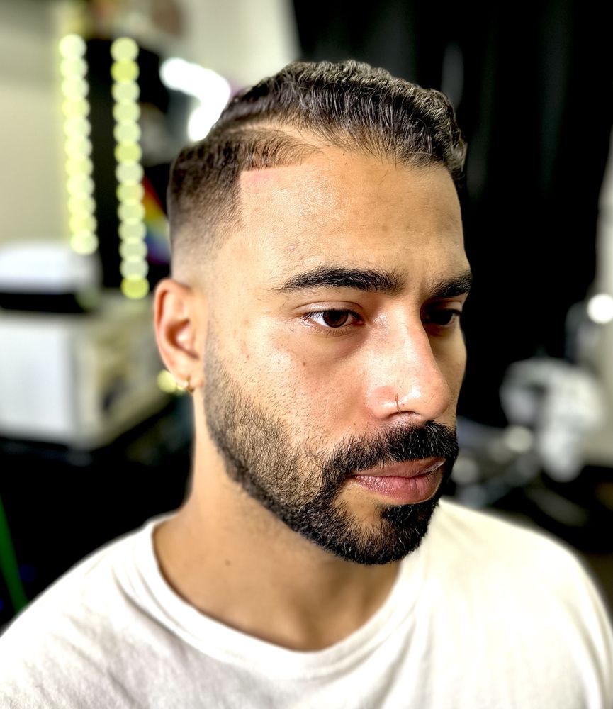 Eddie The Bearded Barber Logo