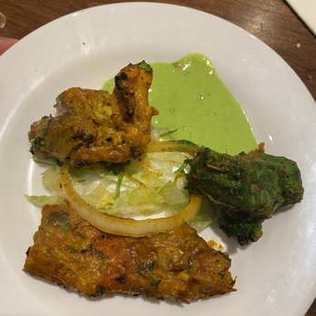 DAAL ROTI - Updated January 2025 - 50 Photos & 46 Reviews - 25 Watline ...