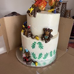 Jennie's Cake Boutique - Bday cake was amazing !!!! Carrot cake with amazing cream filling.