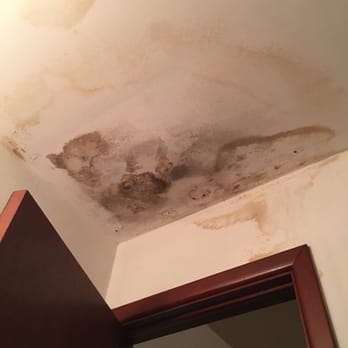 Crane Motel - Staining and what looks like mold in the bathroom - Hotels Near Me - Heavener, Oklahoma Crane Motel - Staining and what looks like mold in the bathroom - Hotels Near Me - Heavener, Oklahoma