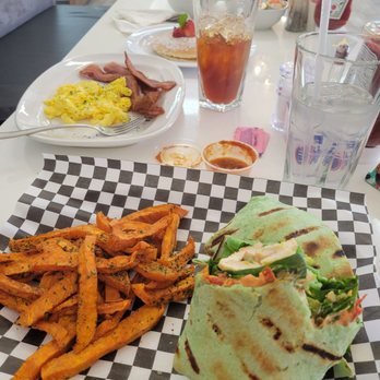 Mom’s Kitchen - Absolutely fabulous! Great clean atmosphere. Friendly staff. Food was fabulous. - Mexican Near Me - Henderson, Nevada Mom’s Kitchen - Absolutely fabulous! Great clean atmosphere. Friendly staff. Food was fabulous. - Mexican Near Me - Henderson, Nevada