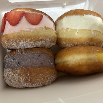 the BAKERY - Strawberry, original, blueberry and crème brûlée - Patisserie/Cake Shop Near Me - Buena Park, California the BAKERY - Strawberry, original, blueberry and crème brûlée - Patisserie/Cake Shop Near Me - Buena Park, California