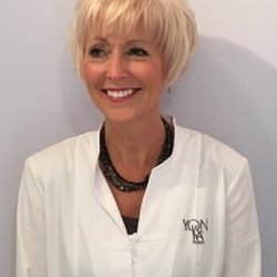 Hylton Hundt Salon - Lauren