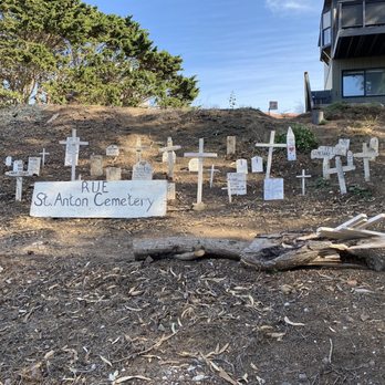 Kite Hill Park - St. Anton ( Stanton) Cemetery Halloween 50 markers, some humorous 2023. - Parks Near Me - San Francisco, California Kite Hill Park - St. Anton ( Stanton) Cemetery Halloween 50 markers, some humorous 2023. - Parks Near Me - San Francisco, California