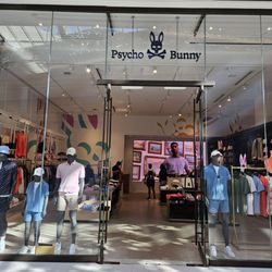 Psycho Bunny - Outside view
