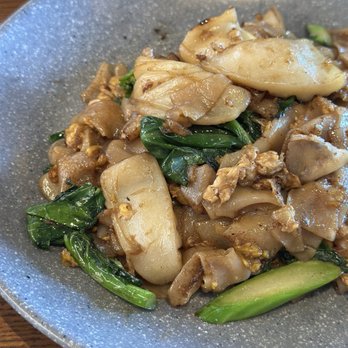 Must be Thai - Pad See You + Calamari - Thai Near Me - San Jose, California Must be Thai - Pad See You + Calamari - Thai Near Me - San Jose, California