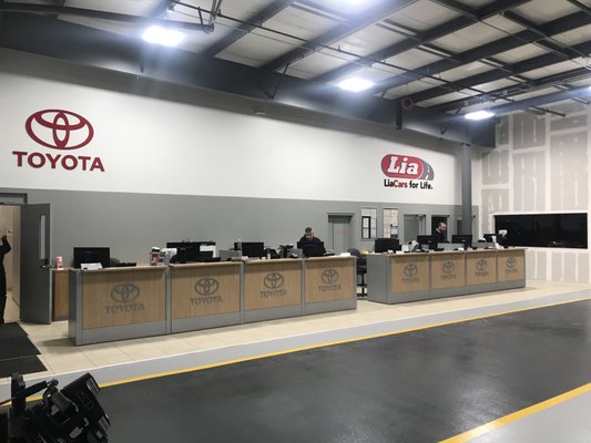 LIA TOYOTA OF ROCKLAND - Updated December 2025 - 16 Photos & 34 Reviews ...