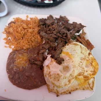 Night & Day Cafe - Chilaquiles (with carne asada and red guajilo sauce) - Beer Bar Near Me - Coronado, California Night & Day Cafe - Chilaquiles (with carne asada and red guajilo sauce) - Beer Bar Near Me - Coronado, California