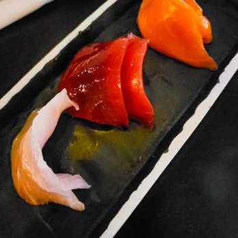 Kessaku - Hamachi, blue fin tuna, and salmon sashimi - Cocktail Bars Near Me - Dallas, Texas