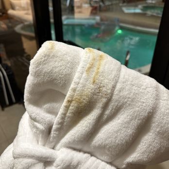 Sybaris Pool Suites - Hotels Near Me - Northbrook, Illinois