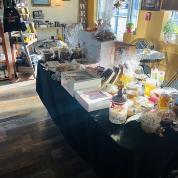 Zserbó Bakery - Coffee & Tea Near Me - Pembroke, Massachusetts