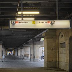 U-Bhf. Bülowstraße