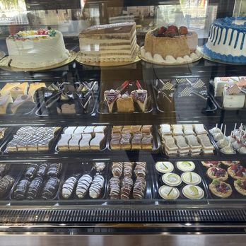 Pinecrest Bakery - West Palm Beach - Available desserts - Bakeries Near Me - West Palm Beach, Florida Pinecrest Bakery - West Palm Beach - Available desserts - Bakeries Near Me - West Palm Beach, Florida
