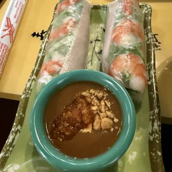 I Pho - Spring rolls x2 - Vietnamese Near Me - College Station, Texas