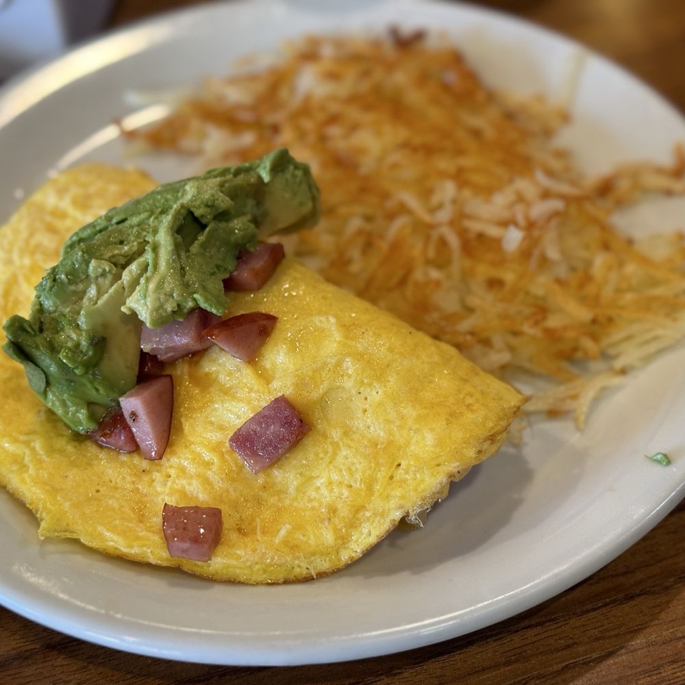 Denny's - Extra avocado is a nice add on. - Diners Near Me - Bakersfield, California