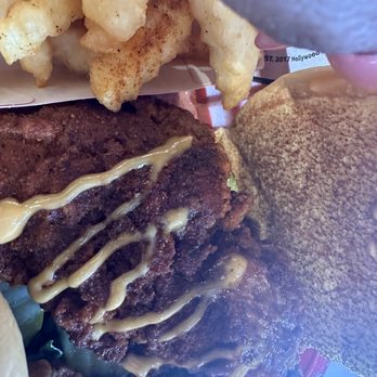 Dave's Hot Chicken - Chicken slider - Chicken Shop Near Me - Holly Springs, North Carolina Dave's Hot Chicken - Chicken slider - Chicken Shop Near Me - Holly Springs, North Carolina