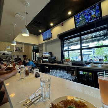 Broken Yolk Cafe - Bar area - Breakfast & Brunch Near Me - McKinney, Texas