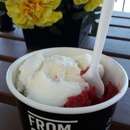 Coconut & raspberry gelato! Coconut & raspberry gelato!