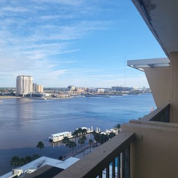 DoubleTree by Hilton Hotel Jacksonville Riverfront - Day time view from my balcony - Hotels Near Me - Jacksonville, Florida DoubleTree by Hilton Hotel Jacksonville Riverfront - Day time view from my balcony - Hotels Near Me - Jacksonville, Florida
