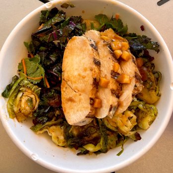 Lemonade - Mango Chicken Bowl - New American Near Me - Huntington Beach, California Lemonade - Mango Chicken Bowl - New American Near Me - Huntington Beach, California
