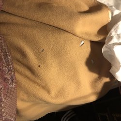 Fairbridge Inn Express Chesterton - Holes in blankets
