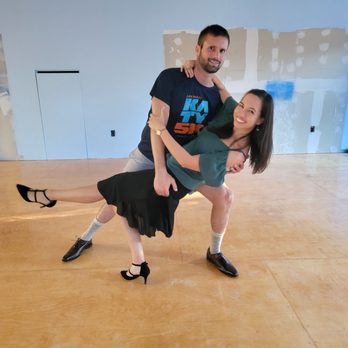 Daily Dance Services - Wedding Dance practice! - Dance Studios Near Me Daily Dance Services - Wedding Dance practice! - Dance Studios Near Me