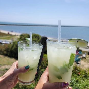 Sam's Chowder House - Refreshing pineapple mojito - Seafood Near Me - Half Moon Bay, California Sam's Chowder House - Refreshing pineapple mojito - Seafood Near Me - Half Moon Bay, California