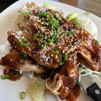The Hukilau - Pele's Volcano Chicken - Sushi Bars Near Me - Florence, Oregon