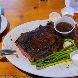 T-Joe's Steakhouse & Saloon - Blackened prime rib