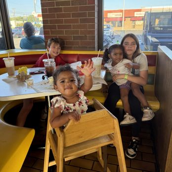 Ron's Drive-In - We can't wait for the yummy milkshakes! - Burgers Near Me - Spokane Valley, Washington Ron's Drive-In - We can't wait for the yummy milkshakes! - Burgers Near Me - Spokane Valley, Washington