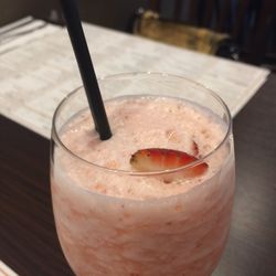 The Schnitzel Kitchen - Strawberry Mocktail ($9.50, 3.5/5)