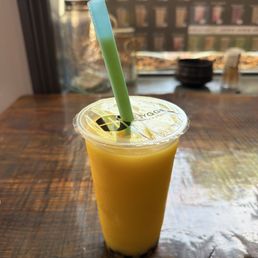 Mango smoothie Mango smoothie