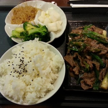 Memory Corner - Beef with green onion - Taiwanese Near Me - Richmond, British Columbia
