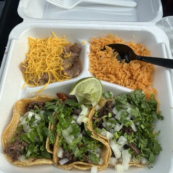 Papis Tacos and More - Barbacoa taco plate - Mexican Near Me - Fort Worth, Texas Papis Tacos and More - Barbacoa taco plate - Mexican Near Me - Fort Worth, Texas