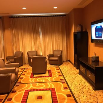 Courtyard by Marriott Memphis Downtown - Media room - Hotels Near Me - Memphis, Tennessee