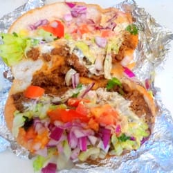 Hollywood Burger - Opening up a tasty Tantuni Sandwich
