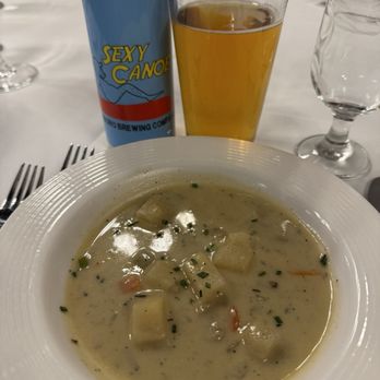 Undercurrent Restaurant - Clam chowder no bacon - French Near Me - Greensboro, North Carolina