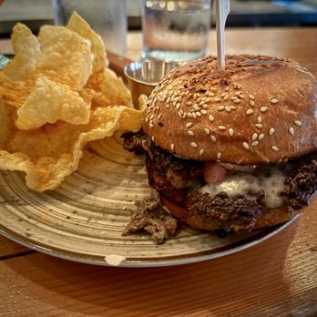 Grann Restaurant - Smash burger - Cajun/Creole Near Me - Tacoma, Washington