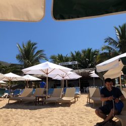 Rogelios Bar