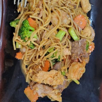 AM Noodle - Beef Chow Mein - Thai Near Me - Ventura, California AM Noodle - Beef Chow Mein - Thai Near Me - Ventura, California