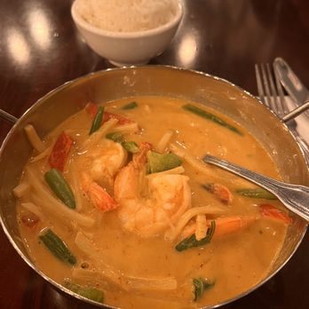 Phattra Thai Restaurant - Red Curry - Thai Near Me - Metuchen, New Jersey Phattra Thai Restaurant - Red Curry - Thai Near Me - Metuchen, New Jersey