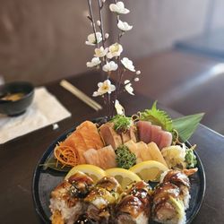 Zen Ramen & Sushi - Zen Sashimi Lover's combo.