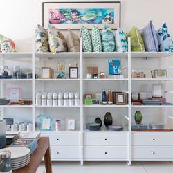 Kona Frame Shop - Gifts, home decor, art, pillows, candles, tableware, and locally made items