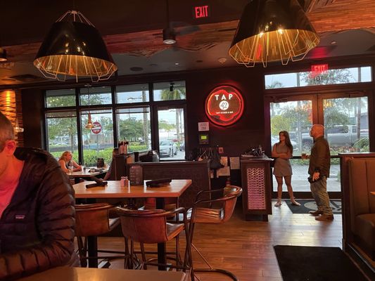 Tap 42 Craft Kitchen & Bar - Doral by null