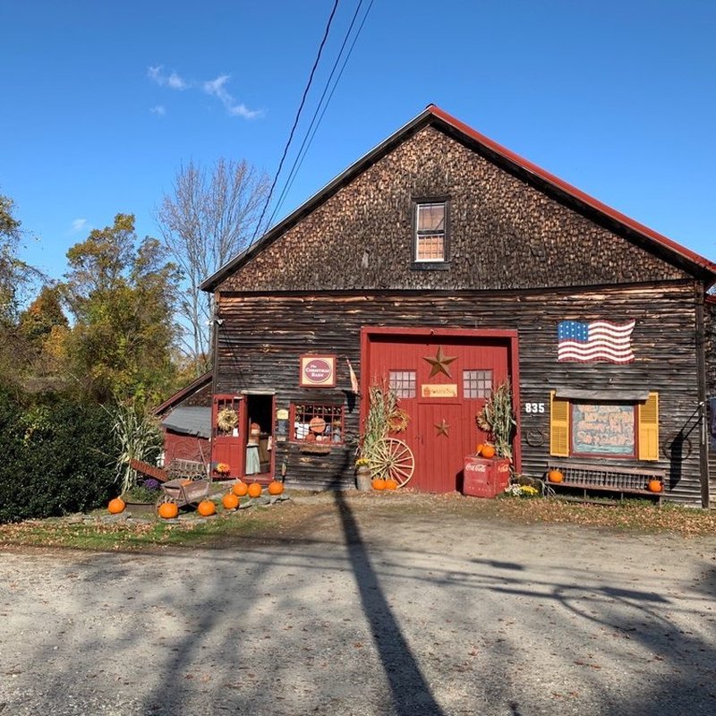 THE CHRISTMAS BARN 33 Photos 835 Rte 169, Woodstock, Connecticut