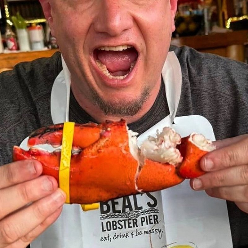 Clawin’ Into Sunday!