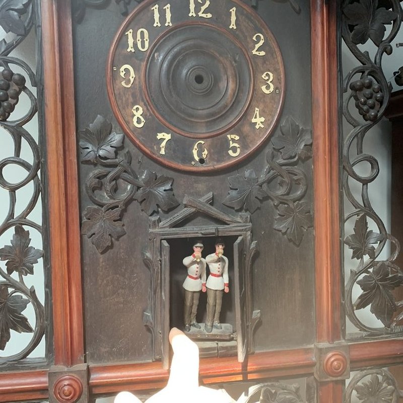 DIE KLOCKWERKEN ANTIQUE CLOCK REPAIR & RESTORATION 170 Photos Cleveland, Ohio Clock Repair