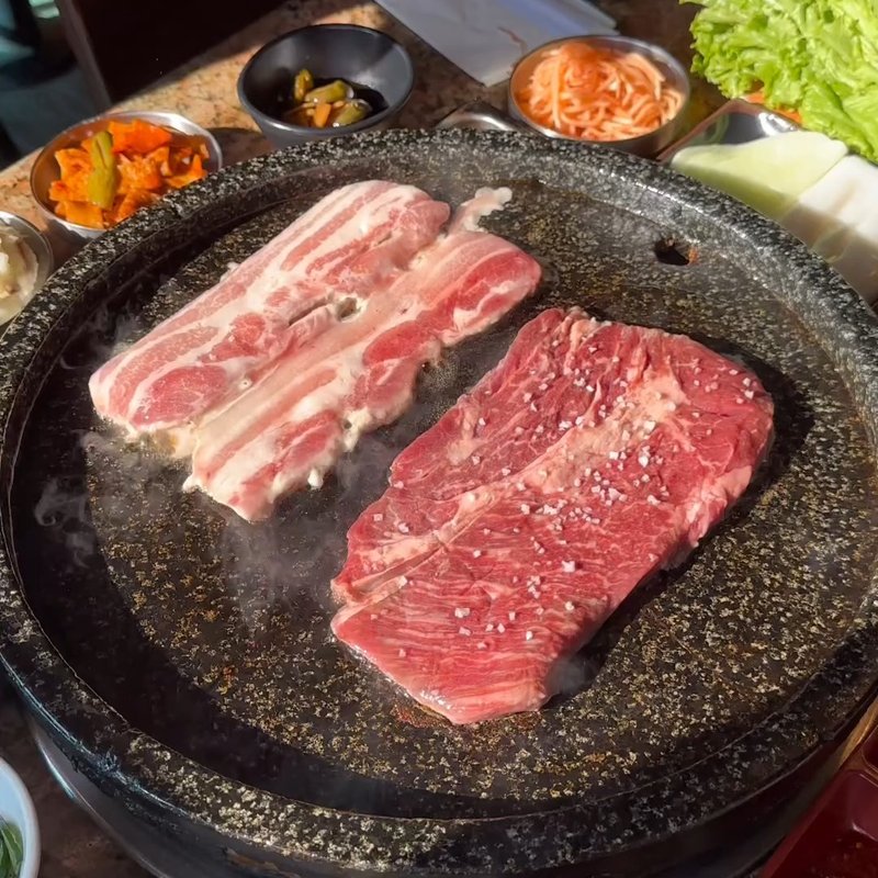 Make your ssam today at HAE JANG CHON!!